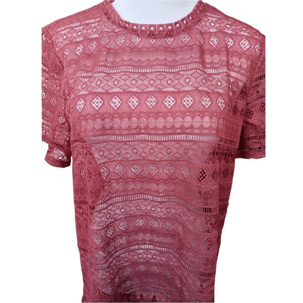 NWOT Ann Taylor LOFT crochet lace top